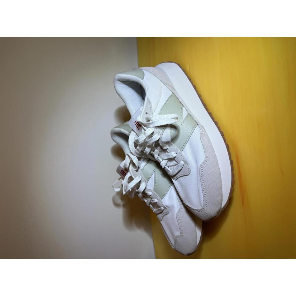 New Balance 327